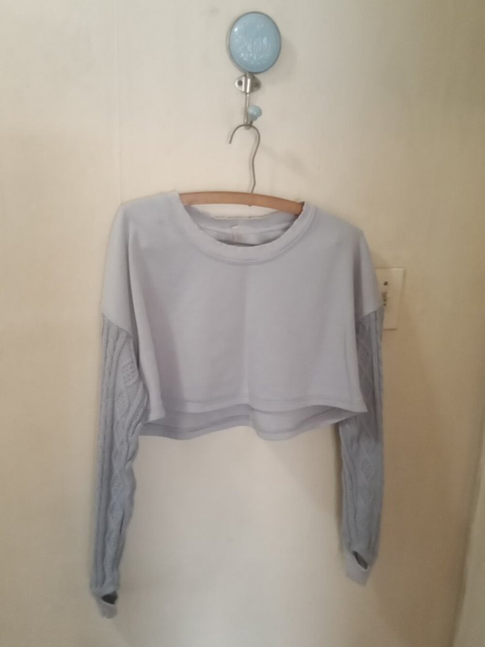 Free People Movement Sz S light blue very cropped Sweater - cable knit sleeves - Picture 5 of 5